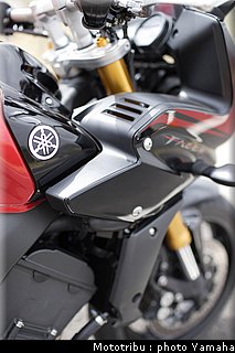 yamaha_fz1_fazer_2007_023.jpg