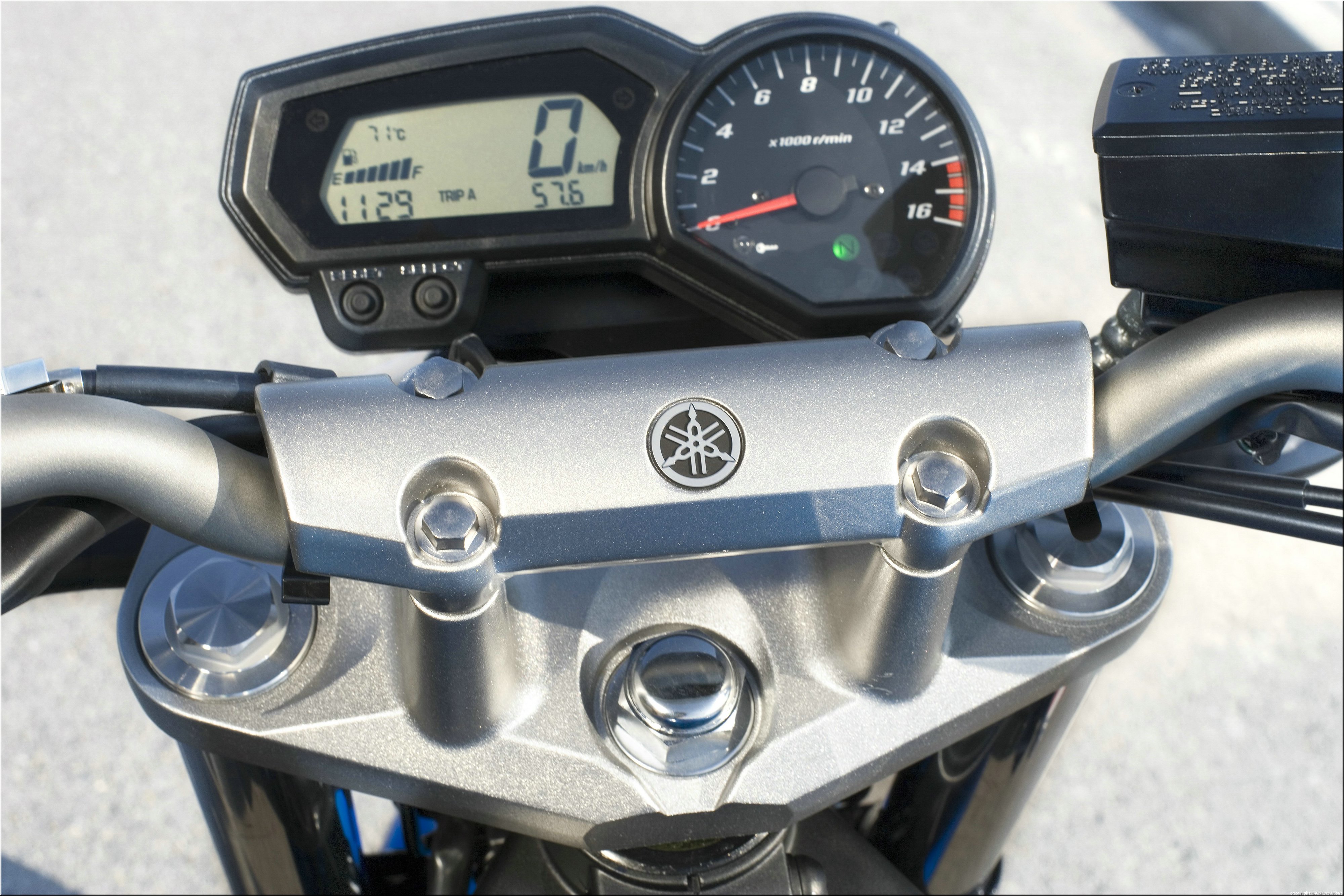 MOTO 