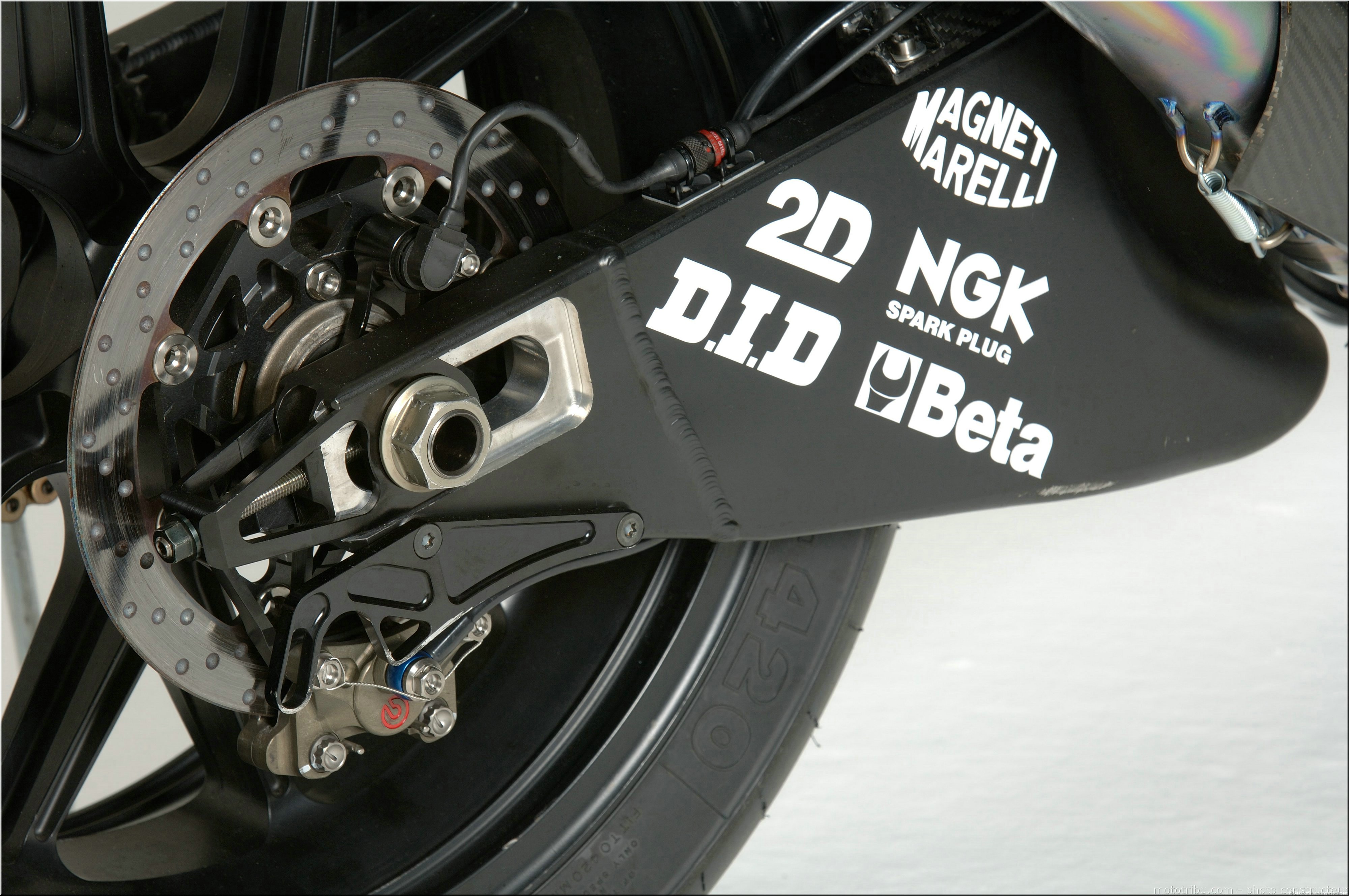 m1-rossi-2007-006