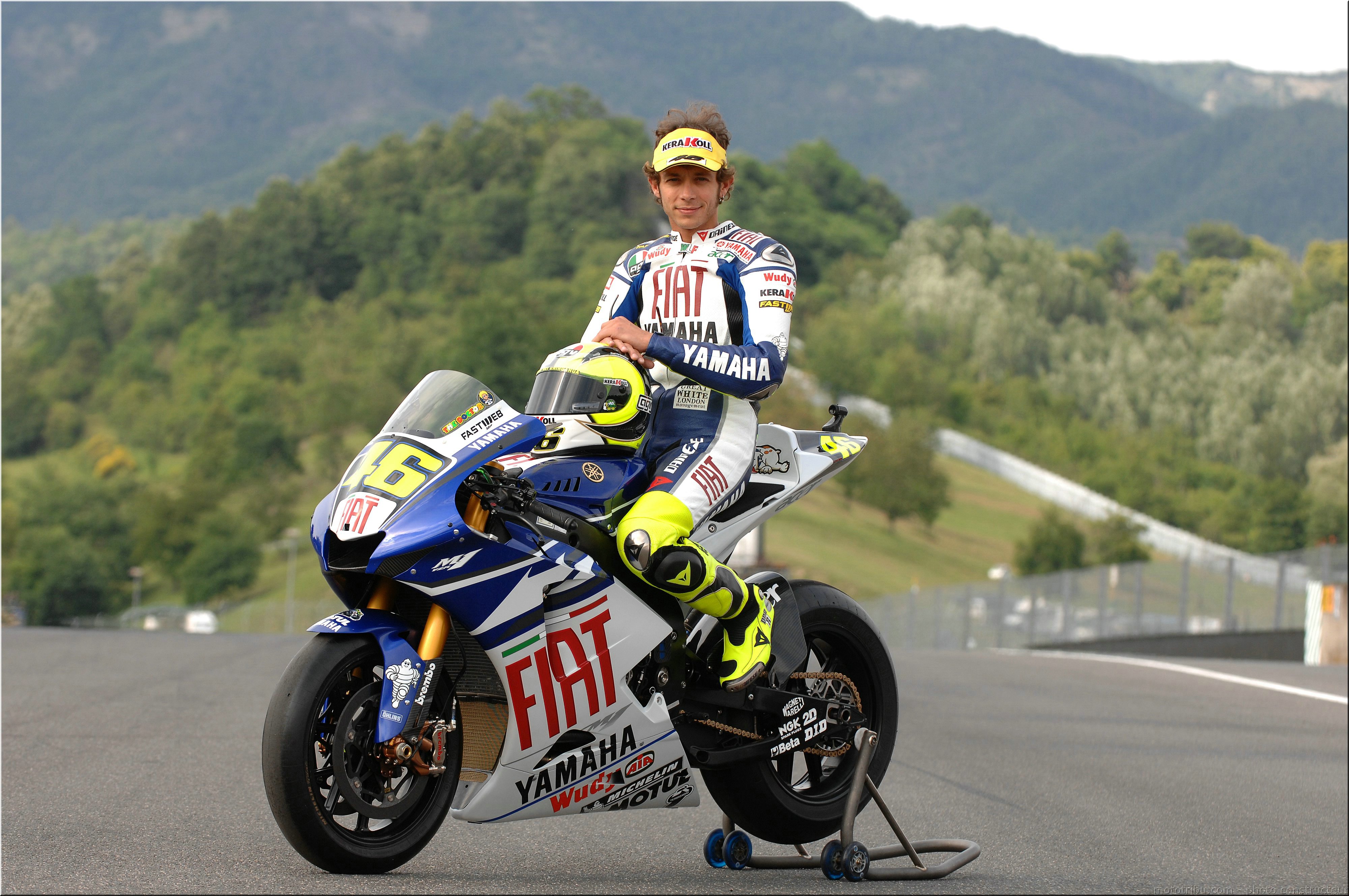 m1-rossi-2007-007