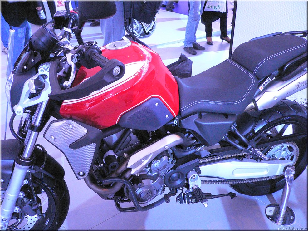 MOTO 