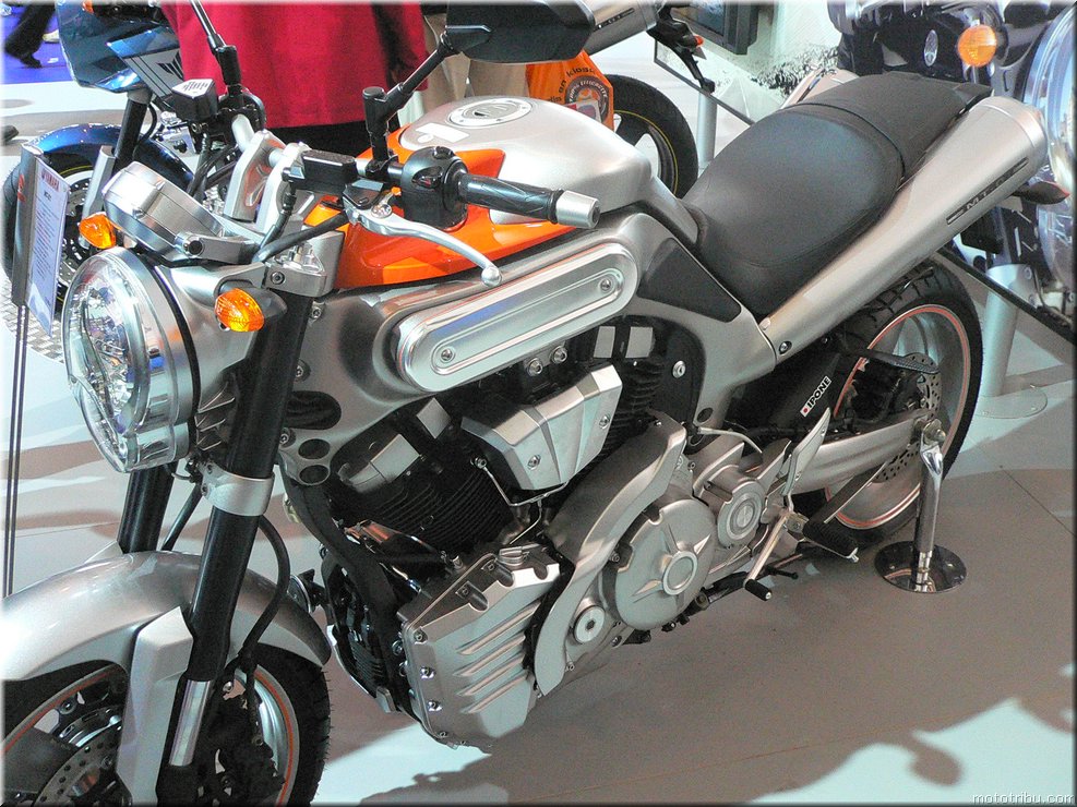 MOTO 