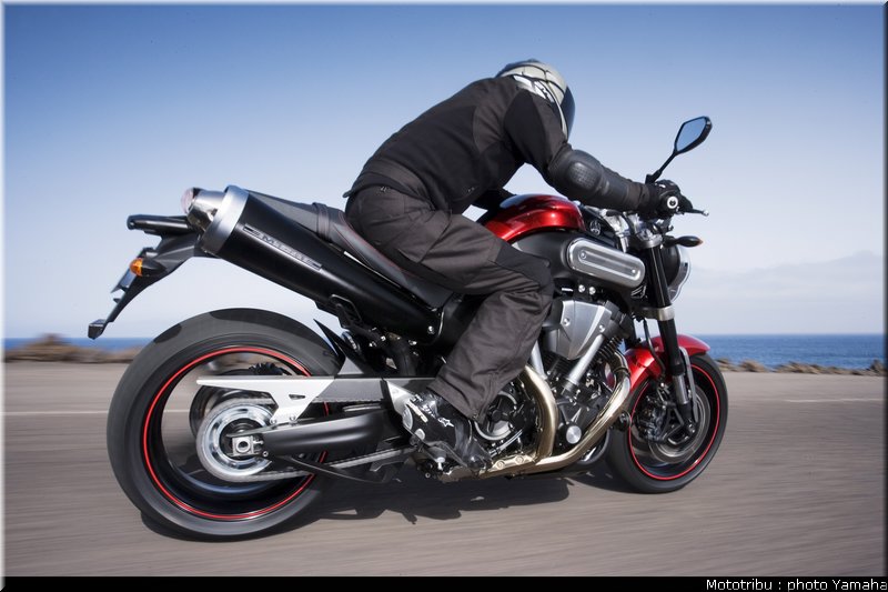 yamaha_mt01_2007_002