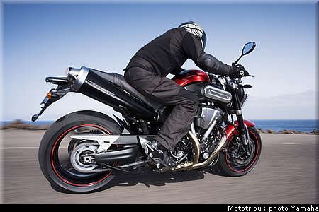 yamaha_mt01_2007_002.jpg