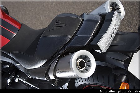 yamaha_mt01_2007_023.jpg