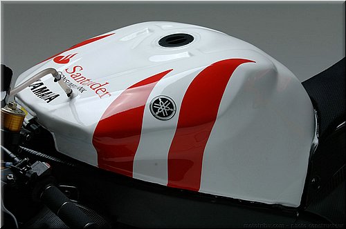 yzfr1-haga-2007-017.jpg