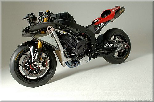 yzfr1-haga-2007-023.jpg