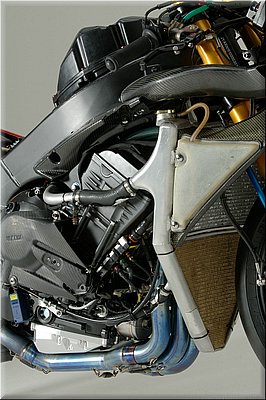 yzfr1-haga-2007-034.jpg