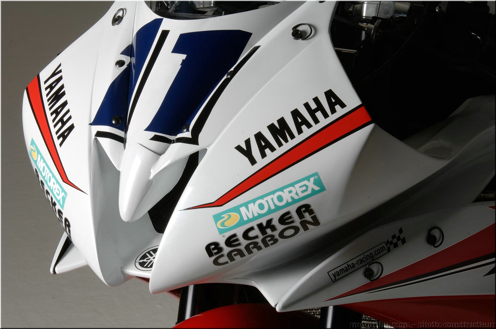 r1-r6-sbk-2007-040