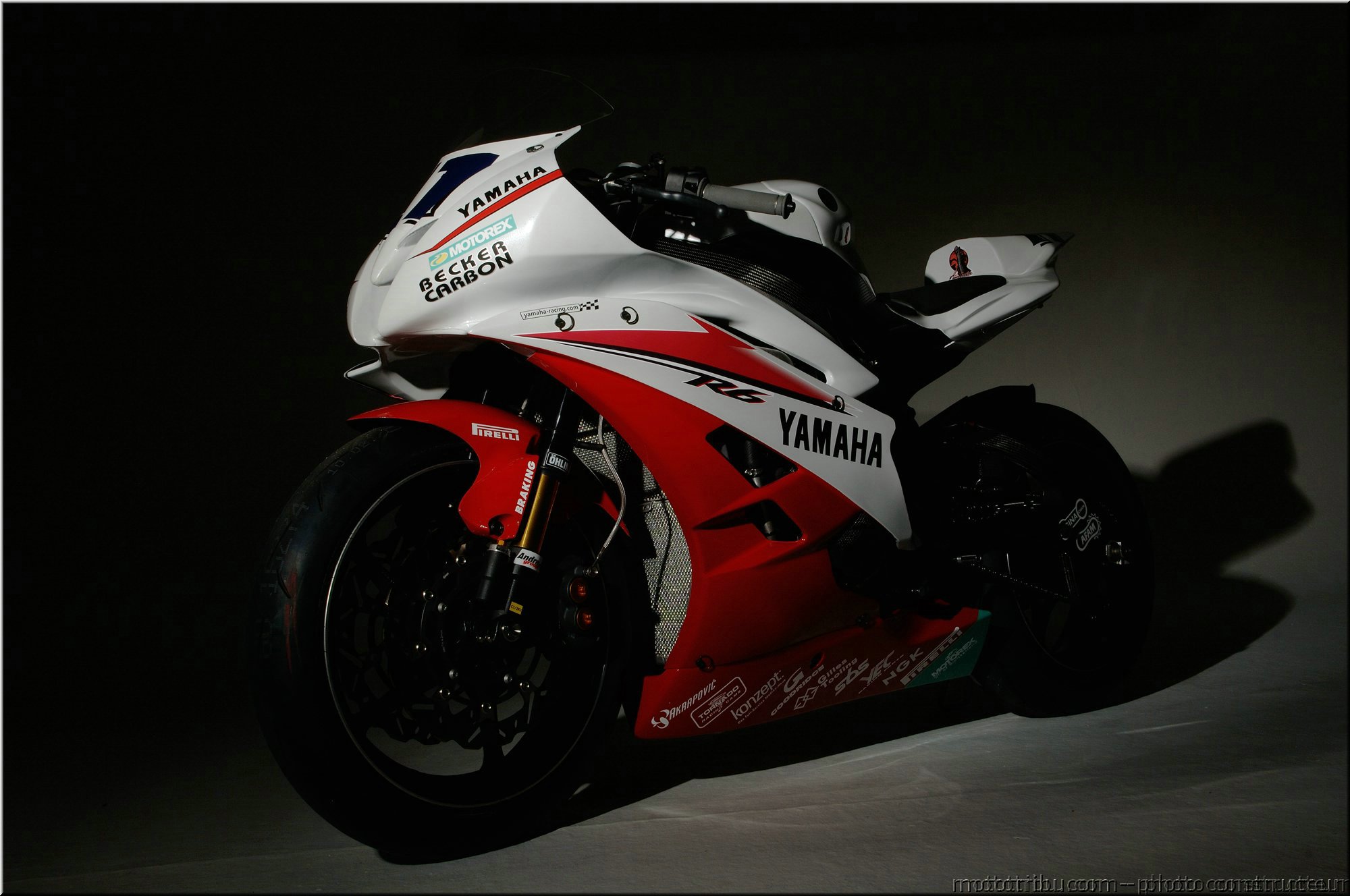 r1-r6-sbk-2007-042