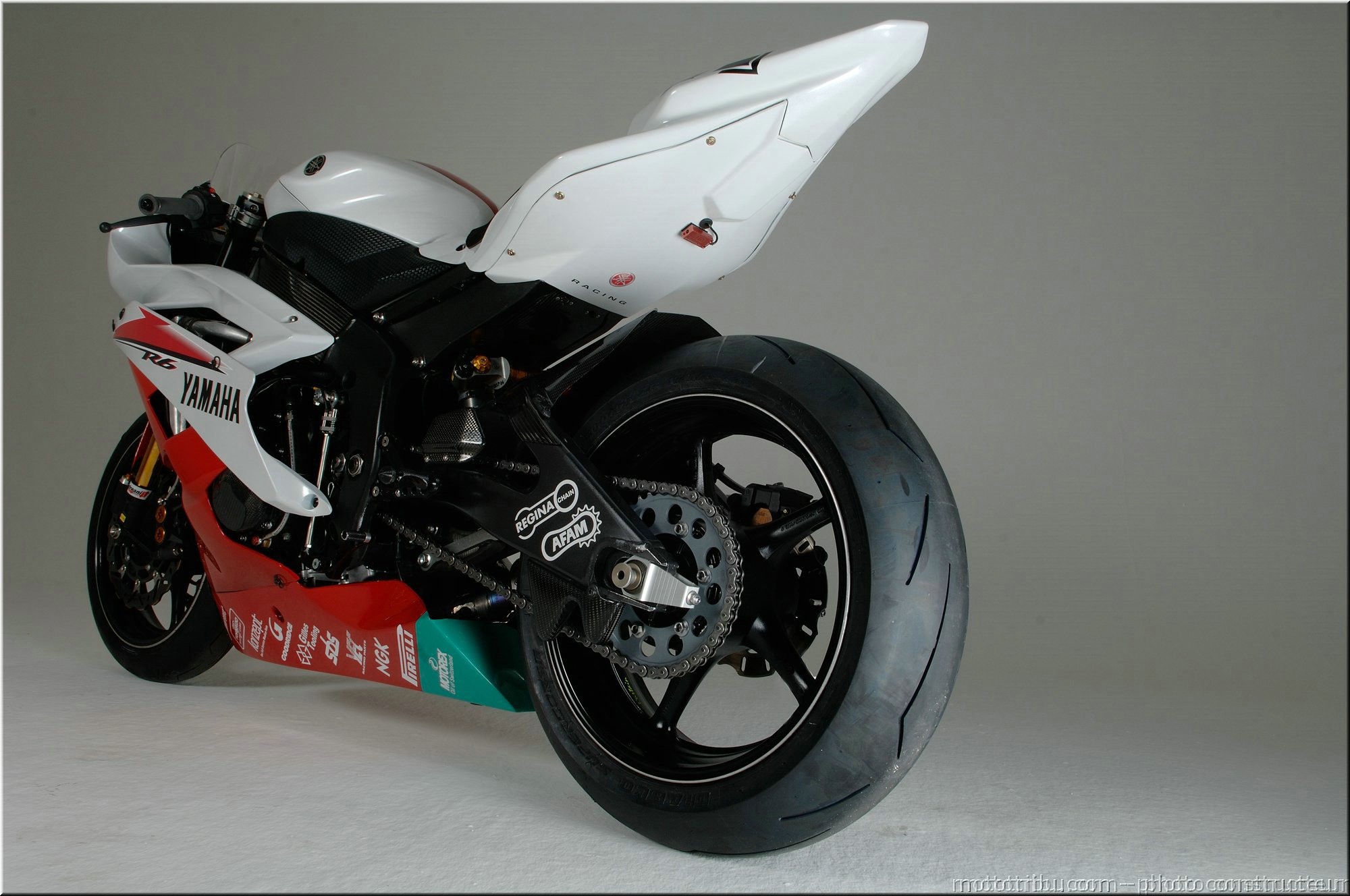 r1-r6-sbk-2007-047