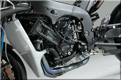 r1-r6-sbk-2007-012.jpg