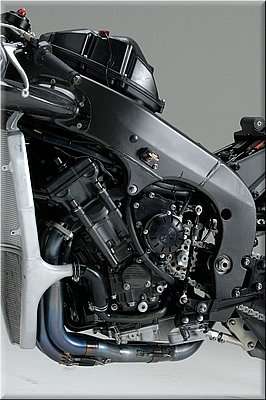 r1-r6-sbk-2007-013.jpg