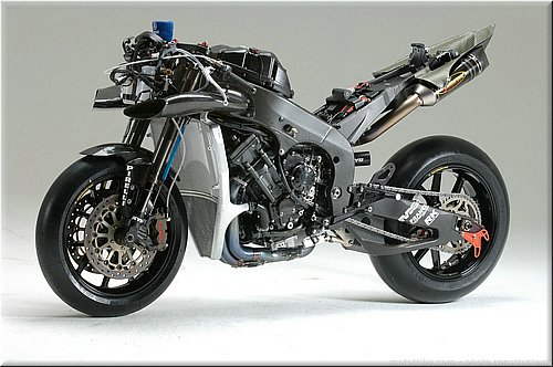 r1-r6-sbk-2007-017.jpg
