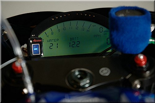 r1-r6-sbk-2007-024.jpg