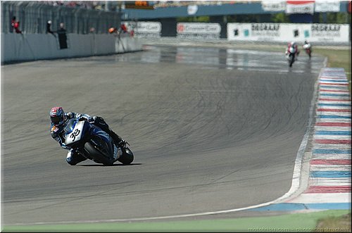 r1-r6-sbk-2007-027.jpg