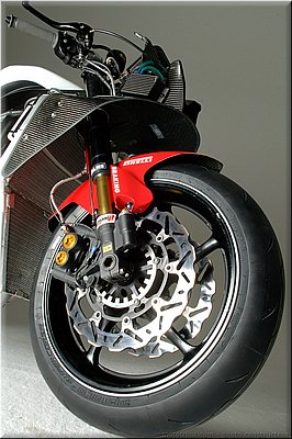 r1-r6-sbk-2007-036.jpg