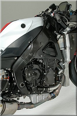 r1-r6-sbk-2007-037.jpg