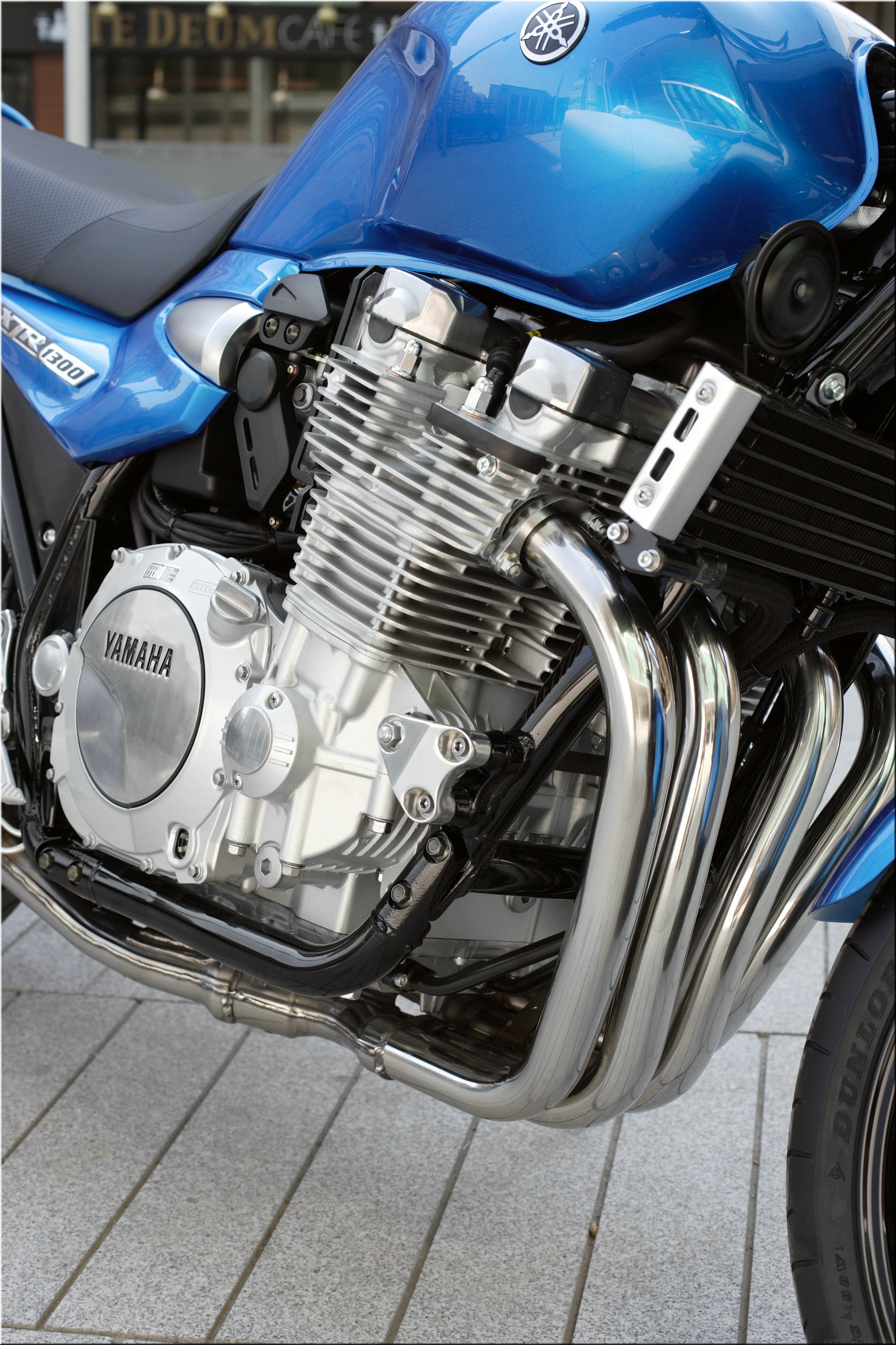 MOTO 
