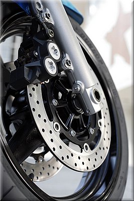 yamaha-xjr1300-2007-014.jpg