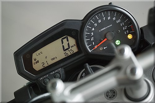 yamaha-fz1-2008-025.jpg