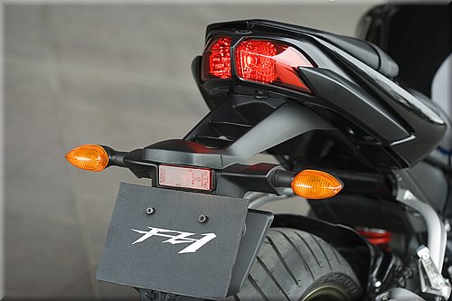 yamaha-fz1-2008-026.jpg