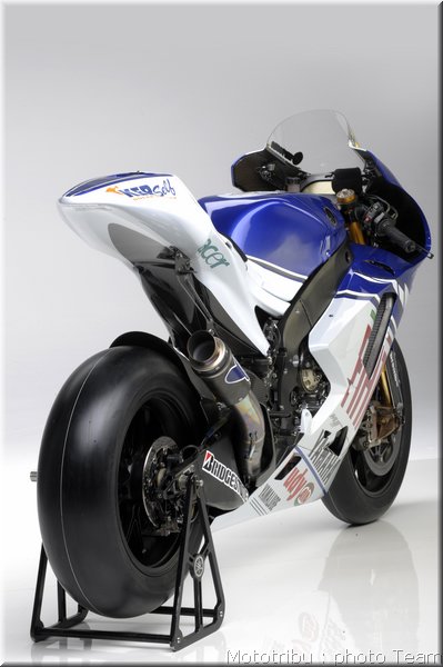yamaha-m1-2008-012