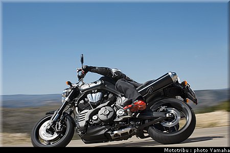 yamaha_mt01_2008_004.jpg