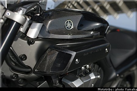 yamaha_mt01_2008_023.jpg