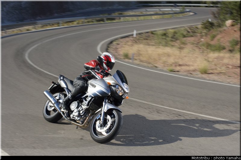 yamaha_900tdm_2008_001