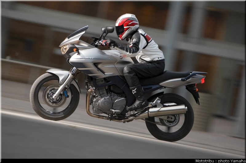 yamaha_900tdm_2008_002