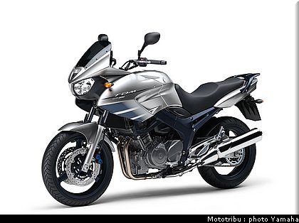 yamaha_900tdm_2008_011.jpg