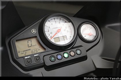 yamaha_900tdm_2008_016.jpg
