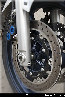 yamaha_900tdm_2008_020.jpg