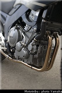 yamaha_900tdm_2008_021.jpg