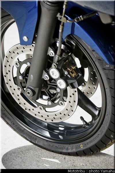 yamaha_900tdm_2009_032