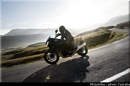 yamaha_900tdm_2009_004.jpg