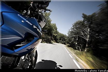 yamaha_900tdm_2009_005.jpg