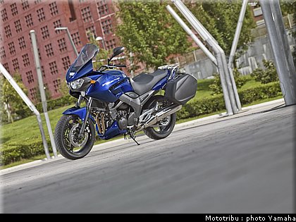 yamaha_900tdm_2009_008.jpg