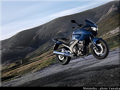 yamaha_900tdm_2009_010.jpg