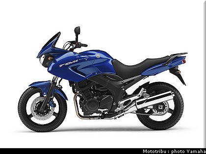 yamaha_900tdm_2009_015.jpg