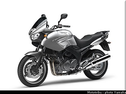 yamaha_900tdm_2009_021.jpg