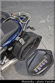 yamaha_900tdm_2009_026.jpg