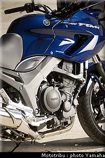 yamaha_900tdm_2009_031.jpg
