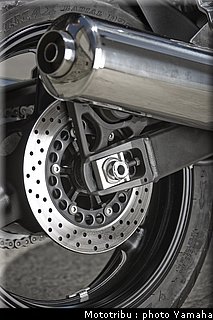 yamaha_900tdm_2009_038.jpg
