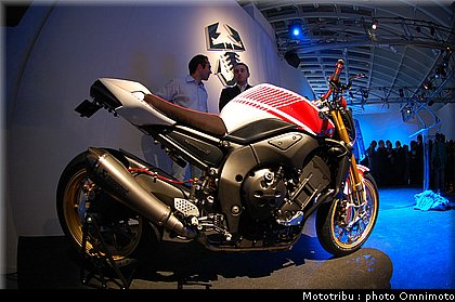 yamaha_fz1_abarth_2009_003.jpg