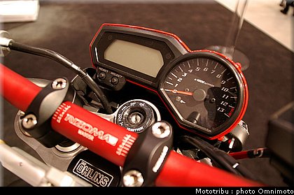 yamaha_fz1_abarth_2009_019.jpg