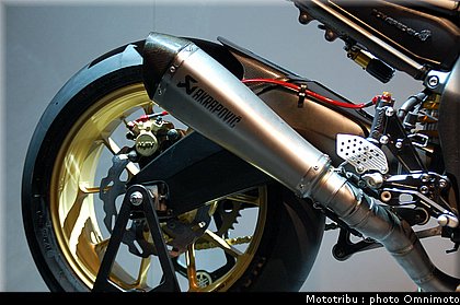 yamaha_fz1_abarth_2009_020.jpg