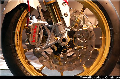 yamaha_fz1_abarth_2009_022.jpg