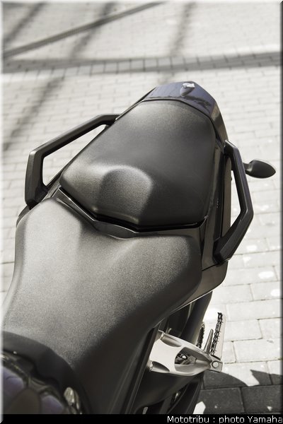 yamaha_fz1_fazer_2009_034